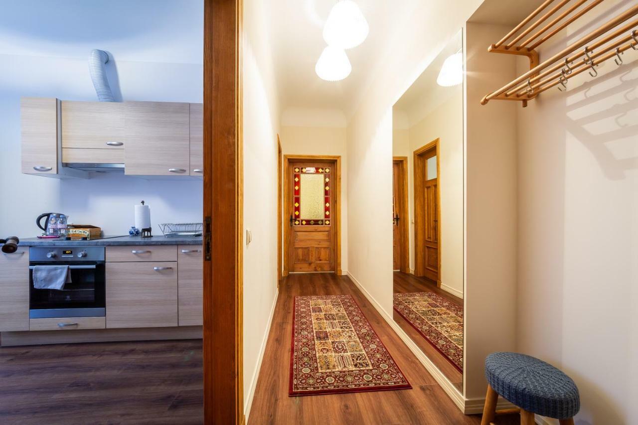 Stories Writer'S Ap 40Sqm Renovated Free Parking Apartment รีกา ภายนอก รูปภาพ